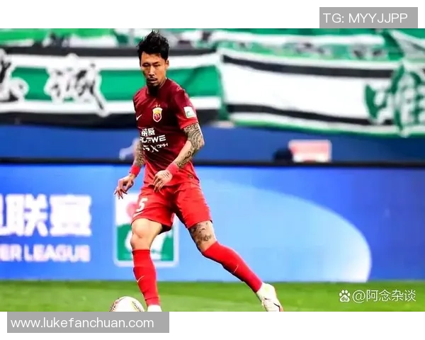 中超巨大争议:蓉城22岁国脚破门被吹 因对手提早手球 裁判被狂骂